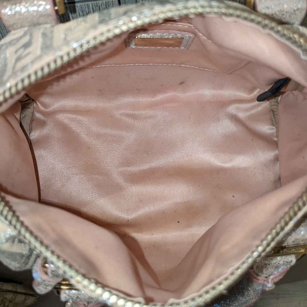 Fendi: Metallic Zucchino Forever Mini Bag w/ LOCK & KEY (on Bella Hadid) *RARE* - Picture 17 of 17